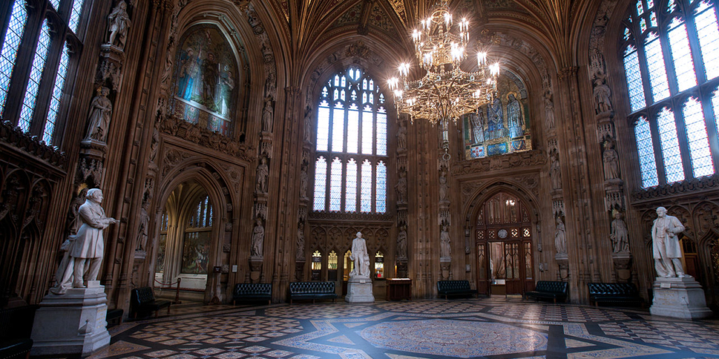 "London - The Parliament - 2779" by © Jorge Royan / http://www.royan.com.ar. Licensed under CC BY-SA 3.0 via Commons.